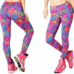 Zumba Queen Of The Jungle Perfect Long Leggings sz Med - Shocking Pink